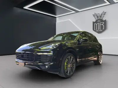 Porsche Cayenne S E-Hybrid Platinum Edition — SUV rechargeable haute performance, 52'000 km — exterior view