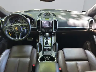Porsche Cayenne S E-Hybrid Platinum Edition — SUV rechargeable haute performance, 52'000 km — Thumbnail 12