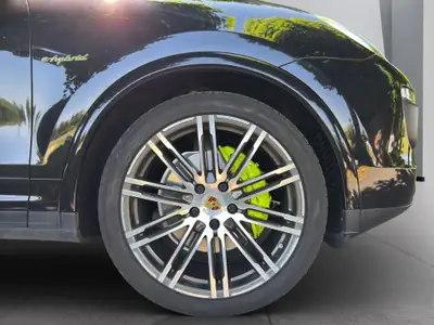 Porsche Cayenne S E-Hybrid Platinum Edition — SUV rechargeable haute performance, 52'000 km — Thumbnail 20