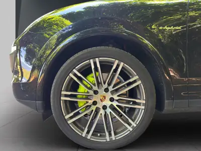 Porsche Cayenne S E-Hybrid Platinum Edition — SUV rechargeable haute performance, 52'000 km — Thumbnail 19