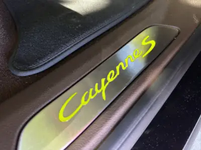 Porsche Cayenne S E-Hybrid Platinum Edition — SUV rechargeable haute performance, 52'000 km — Thumbnail 25