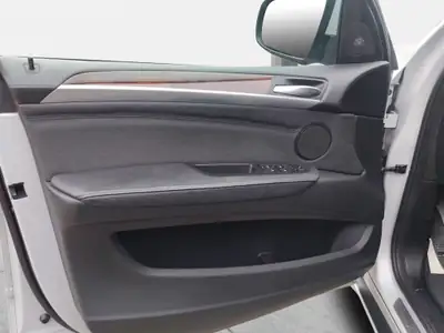 BMW X5 xDrive 50i Steptronic — SUV premium 7 places, entretien impeccable — Miniature 12