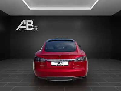 Tesla Model S 85 D — Berline électrique haute performance 772 ch, full options — intérieur