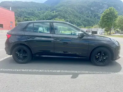 SKODA FABIA 1.0 MPI — Citadine fiable, faible kilométrage et garantie constructeur — tableau de bord