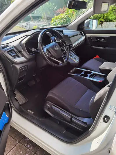 Honda CR-V 2.0 i-MMD Elegance 4WD — SUV hybride performant, 90'900 km seulement — intérieur