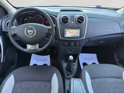 Dacia Sandero TCe 90 Stepway Lauréate — Citadine polyvalente, entretien à jour et sans sinistre — arrière