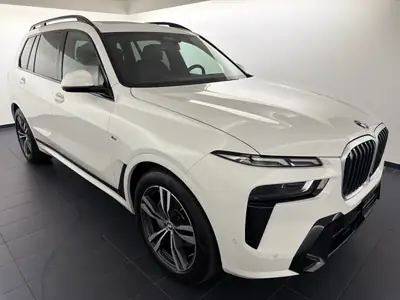 BMW X7 xDrive 48V 40d M Sport — SUV 7 places hybride diesel, premier propriétaire — intérieur
