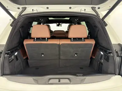 BMW X7 xDrive 48V 40d M Sport — SUV 7 places hybride diesel, premier propriétaire — Miniature 8