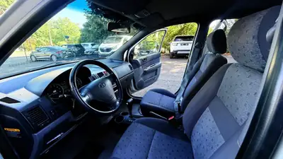 Hyundai Getz 1.3 GLS — Citadine fiable, automatique, sans sinistre — Miniature 10