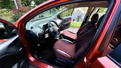Nissan Note 1.6 Tekna — Monospace compact fiable, entretien économique — Miniature 10