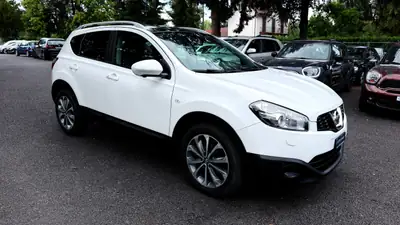 Nissan Qashqai 2.0 dCi 4WD Tekna — SUV complet, 4 roues motrices, boîte auto — côté