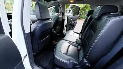Nissan Qashqai +2 2.0 4WD — SUV 7 places robuste, traction intégrale, sans accident — Miniature 12
