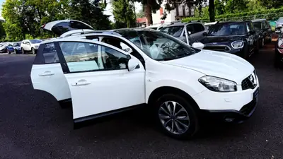 Nissan Qashqai +2 2.0 4WD — SUV 7 places robuste, traction intégrale, sans accident — Miniature 15