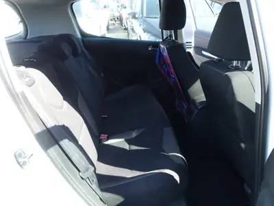 Peugeot 308 1.6 VTi Sport — Berline compacte fiable, 155 400 km, sans sinistre — Miniature 9