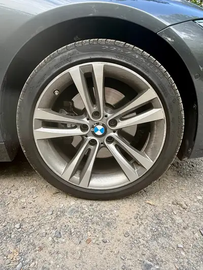 BMW 330i xDrive Touring — Break sportif, 82 000 km, traction intégrale — Thumbnail 16