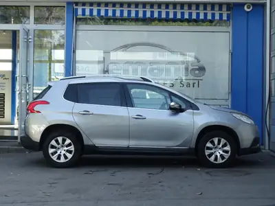 Peugeot 2008 1.2 PureTech Féline — SUV compact robuste, 121'000 km, boîte auto — Miniature 7