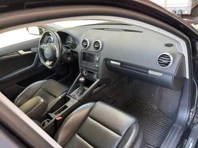 Audi S3 2.0 T FSI Quattro — Berline sportive 265 ch, quatre roues motrices — cruscotto