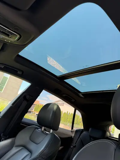 Audi Q8 50 TDI Quattro S line — SUV premium diesel, historique complet Suisse — Detail