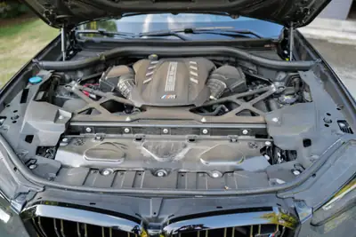 BMW X5M M Competition 2022 — SUV haute performance, 625 ch et design exclusif — Thumbnail 19