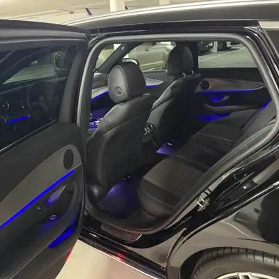 Mercedes-Benz E 200 Avantgarde — Break élégant, 50 000 km, équipement premium — dettaglio