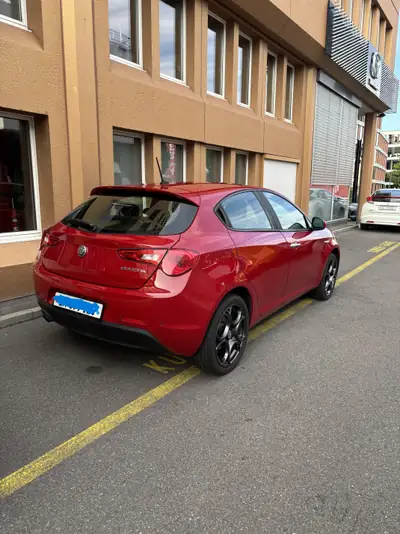 Alfa Romeo Giulietta 1.4 TB 150 ch — Sportivité italienne, kilométrage modéré — Innenraum