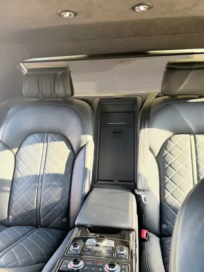 Audi S8 4.0 V8 TFSI Quattro — Berline de luxe haute performance, 127'000 km — Thumbnail 16