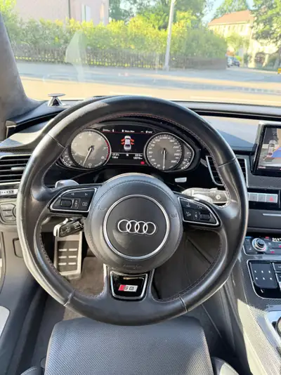 Audi S8 4.0 V8 TFSI Quattro — Berline de luxe haute performance, 127'000 km — Thumbnail 17