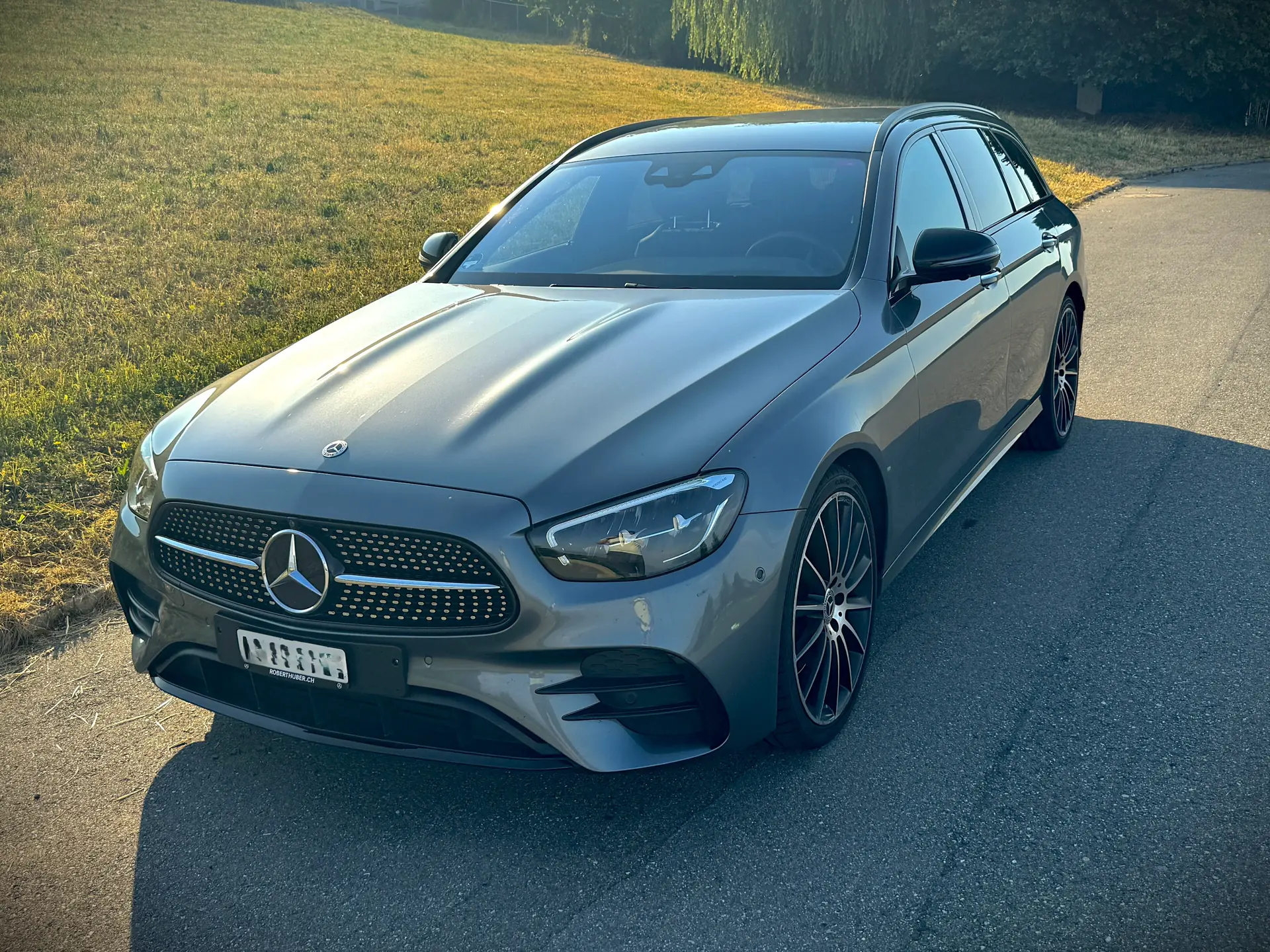 Mercedes-Benz E 400 d AMG Line 4MATIC — Break diesel performant, 68000 km seulement — Außenansicht