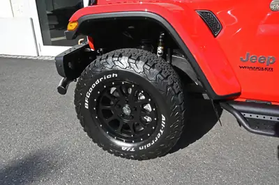 Jeep Wrangler Rubicon 392 — Le V8 HEMI 6.4L ultime pour les aventuriers — Miniature 7