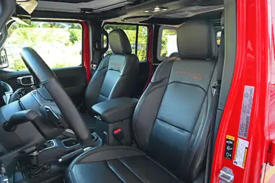 Jeep Wrangler Rubicon 392 — Le V8 HEMI 6.4L ultime pour les aventuriers — Miniature 13