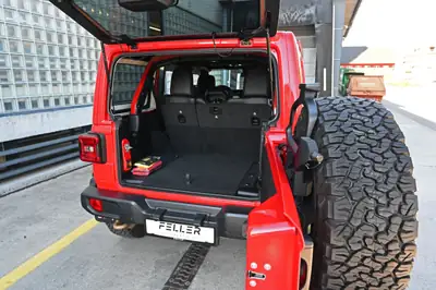 Jeep Wrangler Rubicon 392 — Le V8 HEMI 6.4L ultime pour les aventuriers — Miniature 21