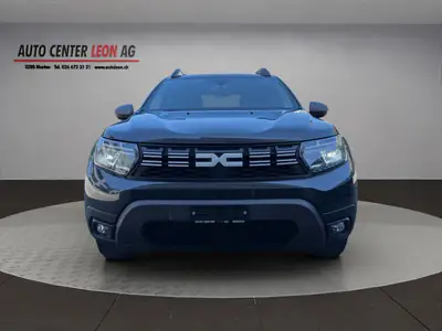 Dacia Duster TCe 150 Journey 4x4 — SUV polyvalent, 4 roues motrices et équipements premium — vista esterna