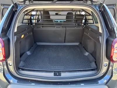 Dacia Duster TCe 150 Journey 4x4 — SUV polyvalent, 4 roues motrices et équipements premium — Miniatura 19