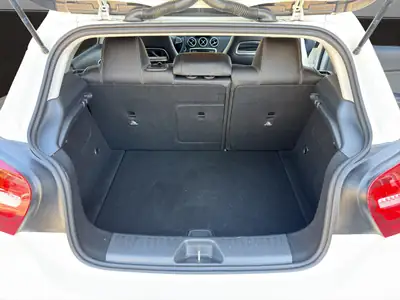 Mercedes-Benz Classe A 180 BlueEfficiency — Berline compacte élégante, entretien récent — Miniatura 10