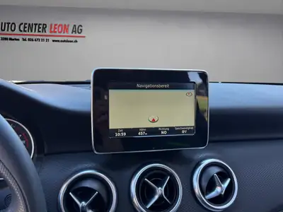 Mercedes-Benz Classe A 180 BlueEfficiency — Berline compacte élégante, entretien récent — Miniatura 15