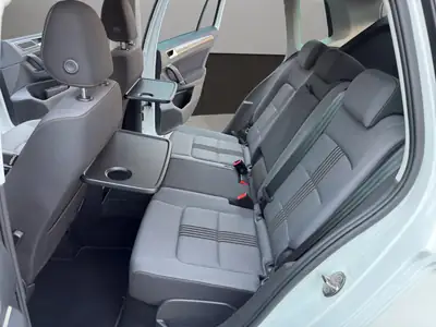 VW Golf Sportsvan 1.4 TSI Allstar — Monospace pratique, moteur turbo performant — Miniatur 13