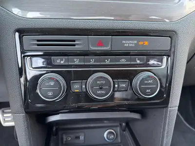 VW Golf Sportsvan 1.4 TSI Allstar — Monospace pratique, moteur turbo performant — Miniatur 16