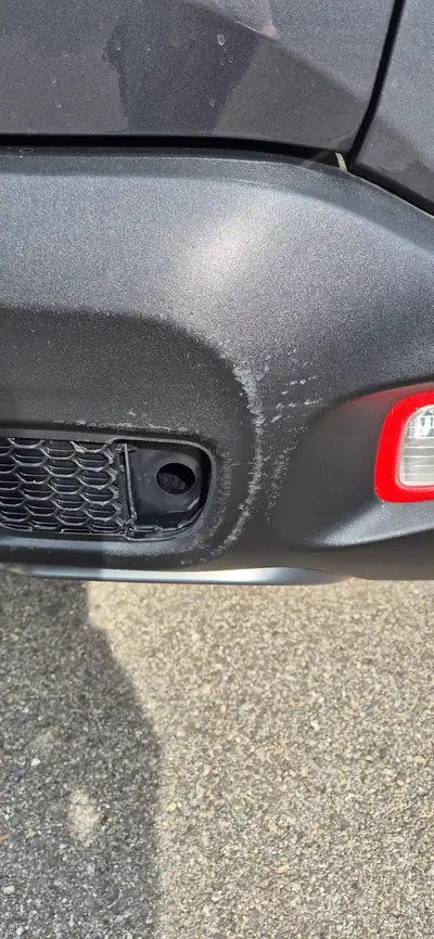Jeep Renegade 1.5 Turbo Swiss Limited — SUV compact hybride, entretien réduit — Detail