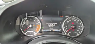 Jeep Renegade 1.5 Turbo Swiss Limited — SUV compact hybride, entretien réduit — Miniatur 8