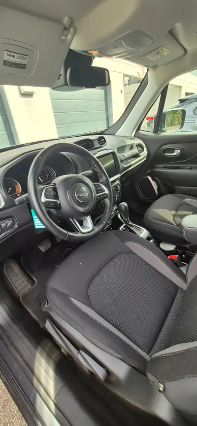 Jeep Renegade 1.5 Turbo Swiss Limited — SUV compact hybride, entretien réduit — Miniatur 10