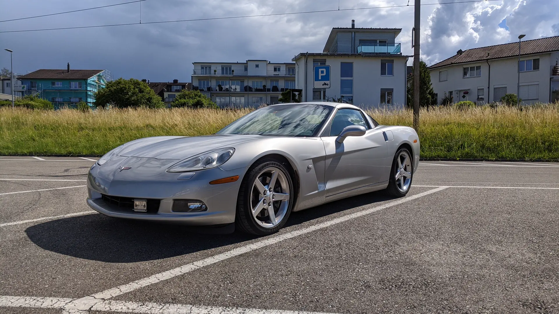 Chevrolet Corvette 6.0 V8 — Légendaire muscle car, 404 ch purs, kilométrage modéré