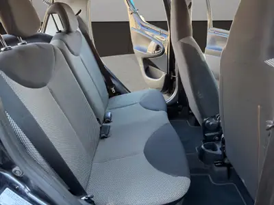 Toyota Aygo 1.0 VVT-i Luna 2014 — Citadine fiable, sans accident, prête à l'emploi — Miniatur 18