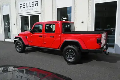 Jeep Gladiator Sand Runner 3.6 — Pickup légendaire, édition spéciale tout-terrain — Miniature 8