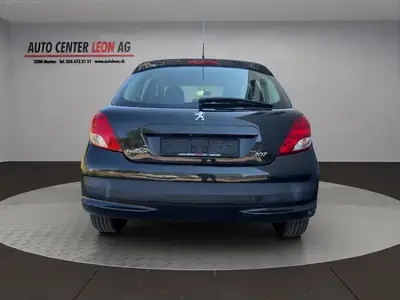 Peugeot 207 1.4 16V Allure — Citadine fiable, sans accident, climatisée — cruscotto