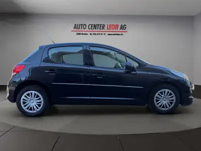 Peugeot 207 1.4 16V Allure — Citadine fiable, sans accident, climatisée — Miniatura 7