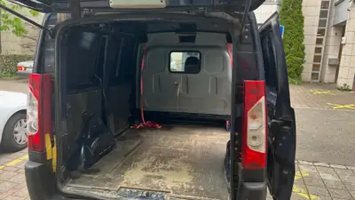 Peugeot Expert 1.6 HDI — Utilitaire fiable, sans sinistre, idéal artisan & famille — côté