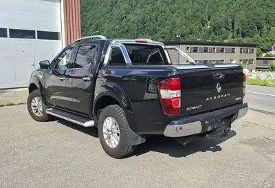 Renault Alaskan 2.3 dCi 190 TwinTurbo — Pickup 4×4 robuste, 128 000 km, sans sinistre — côté