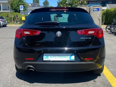 Alfa Romeo Giulietta 1.4 Turbo 150 ch — Italienne dynamique, entretien suivi — Armaturenbrett