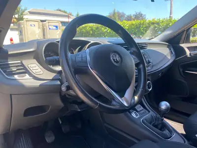 Alfa Romeo Giulietta 1.4 Turbo 150 ch — Italienne dynamique, entretien suivi — Miniatur 10