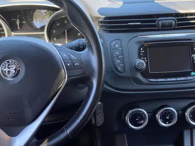 Alfa Romeo Giulietta 1.4 Turbo 150 ch — Italienne dynamique, entretien suivi — Miniatur 15